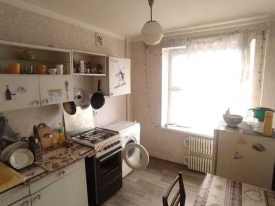 сдам 2комн квартиру на Металлургов , ул Портовая Запорожье