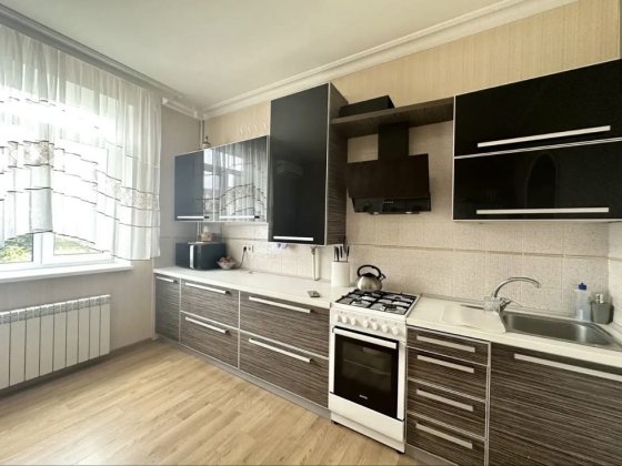 Оренда 3-кімн кв у ЖК ,,Ренесанс,, Запорожье