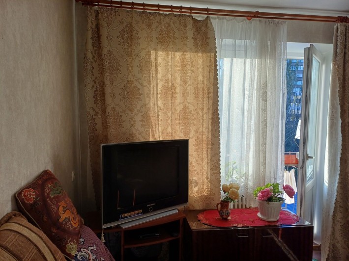 1к.кв,Червоний Камень,мал/сімейка - фото 1
