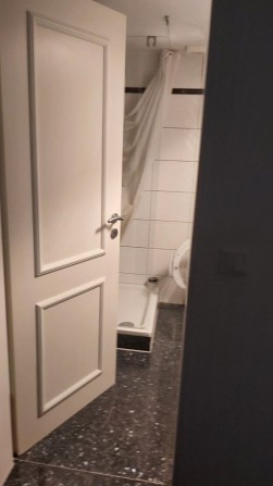 Сдам 1комн.квартиру 1/5 ,Космос-4000грн.+коммун. - фото 1
