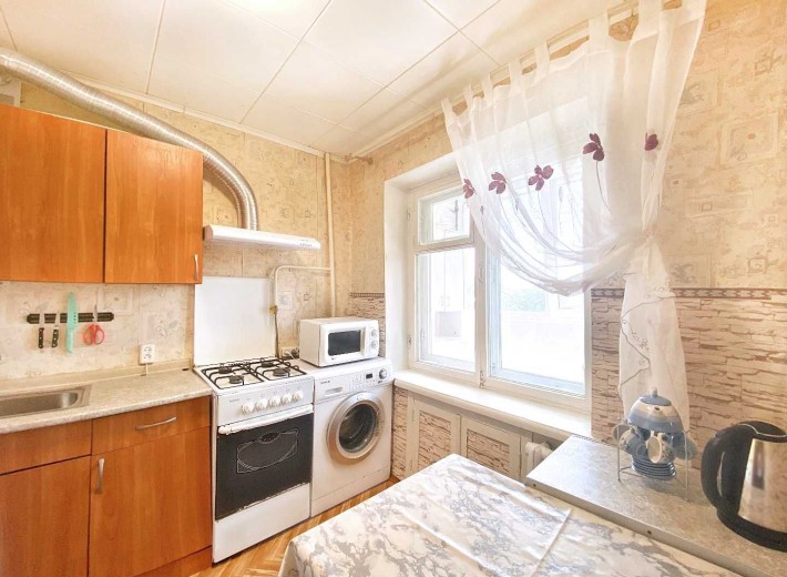 1кім в ЦЕГЛІ багатоповерхівка район НЕЗАЛЕЖНОСТІ (Титова) (716966) - фото 1