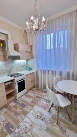 Сдаю 2 х комнатную квартиру на  Соборной/ пр Центральный‼️Можно на короткий срок - фото 1