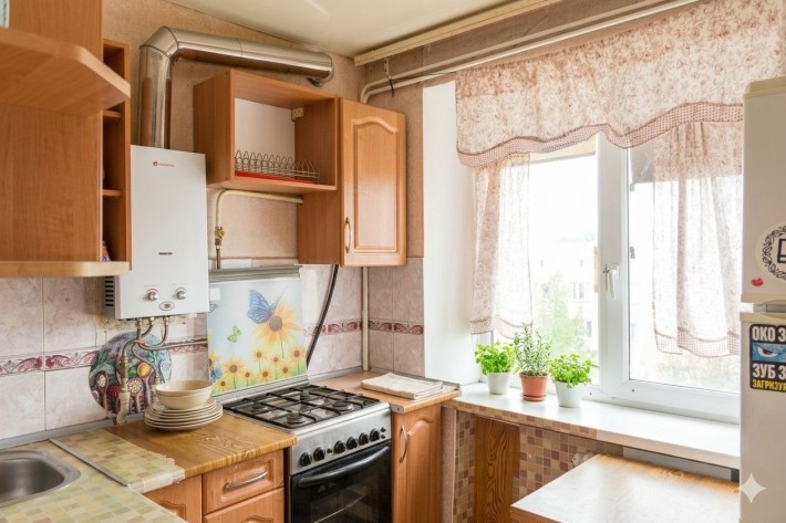 Здам свою 2-кімнатну квартиру по вул. Військбуд - фото 1