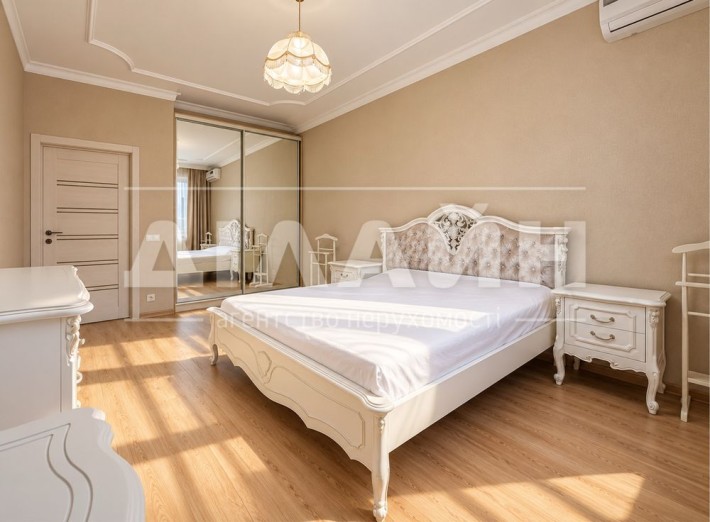 Оренда просторої 3-кімнатної квартири в ЖК «Ренесанс» | 107 м² - фото 1