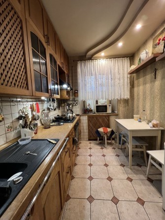 Сдам 4 х к дом на Комитетской ,квартира в 2 уровня с местом для авто - фото 1