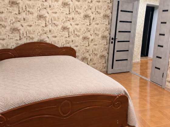 Сдам квартиру 3 комнатную проспект Добровольского Одеса