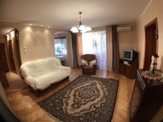 сдам 3 х к. Героев Крут, 6/9 эт.д.,мебель техника, газ