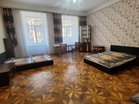 вул. Дорошенка, оренда двокімнатної квартири в центрі Львов