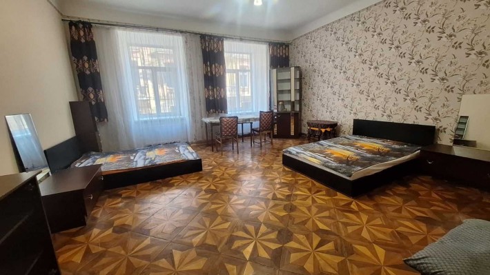 вул. Дорошенка, оренда двокімнатної квартири в центрі - фото 1