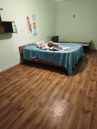 Сдам 1 ком квартиру 45 кв м - фото 1