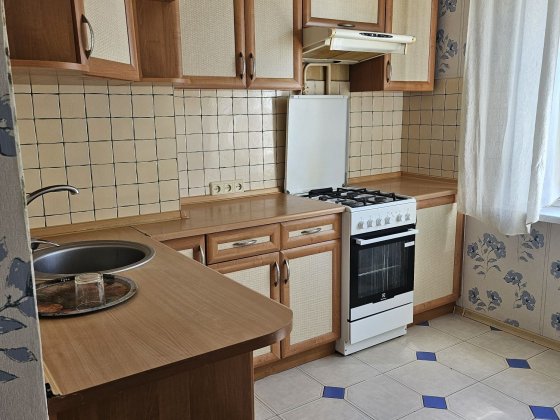 ГАЗ.Сдам 1- комн.кв-ра Таирова Королева-Вильямса