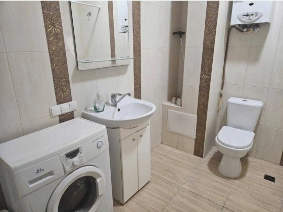 Аренда 2 к.кв. м.Университет