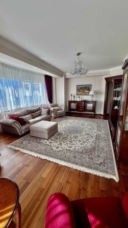 Оренда Квартири, 2 кімнати, 125 м2, вул. Олександра Кониського, 44, Центр Києва - фото 1