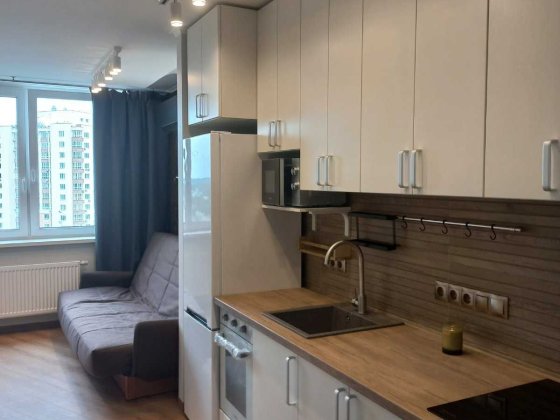 Метро Чернігівська, Поправки вул., 14, Дніпровський район