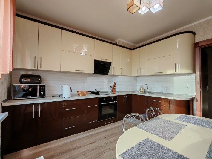 Оренда 2 кв ЖК The Lakes, Ясинуватський пров. 11, м. Деміївська - фото 1