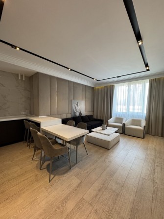 Royal Tower Tetris Hall Chicago вул. Саксаганського, Олімпійська - фото 1
