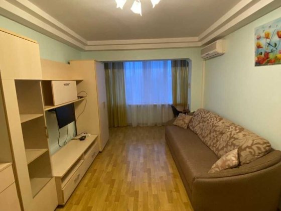 Здається в довгострокову оренду 1-кімн. квартира, по вул. Дегтярівська 10. метро Лук'янівська Київ