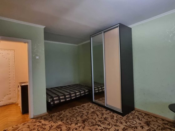 1кімнатна квартира 5хв від ст. м. Лівобережна Київ
