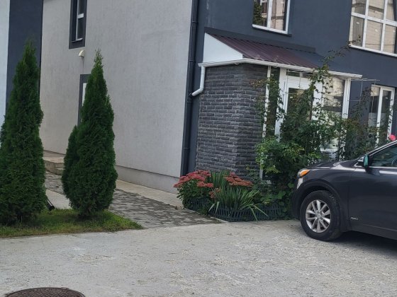 Квартира з паркомісцем,метро Бориспільська Київ