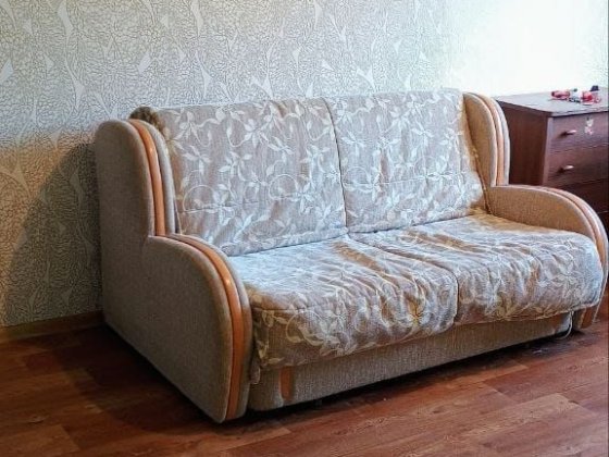 Власник! Здам в оренду 1-к кв. по вул. Петра Запорожця. Низький поверх, з газом,  неподалік м. Черні