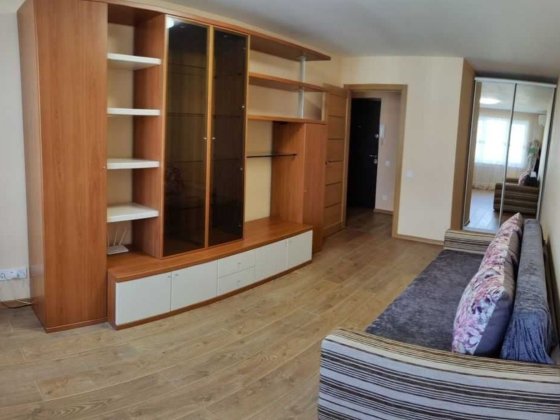 здам 1-кім квартиру вул Голосіївська, метро Голосіївська Деміївська власник