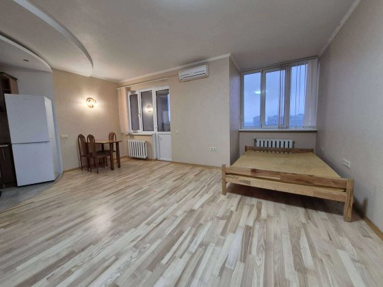 Здається 1-кімнатна квартира на пр.Миколи Бажана,1М Київ