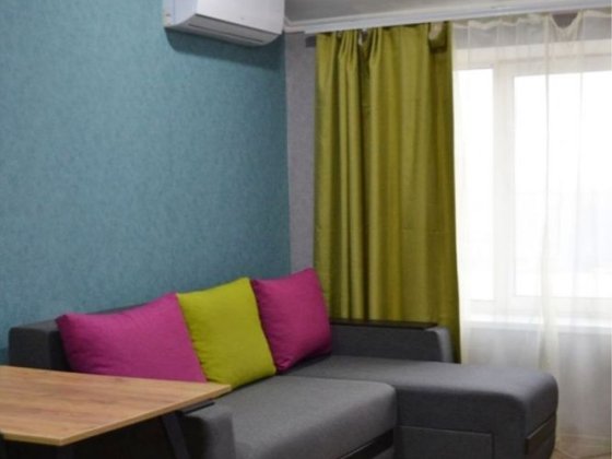 Оренда смарт квартири. До метро Лісова 12 хвилин пішки, вулиця Вінстона Черчилля 93
