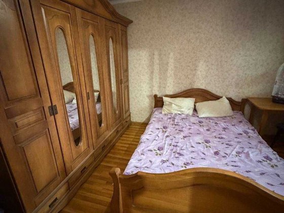 ВІД ВЛАСНИКА оренда 3-х квартири Дарниця(біля метро)
