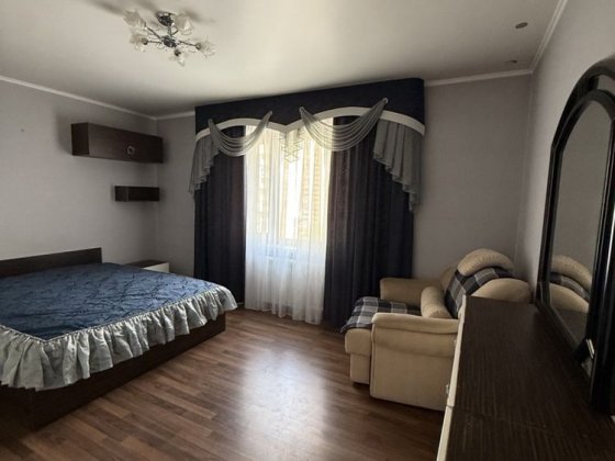 Сдам 1 кімнату в 3-кімнатній квартирі м.Харьківська