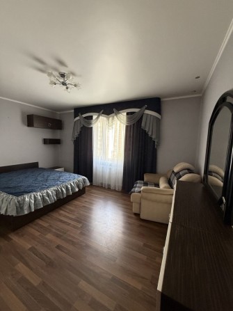 Сдам 1 кімнату в 3-кімнатній квартирі м.Харьківська - фото 1