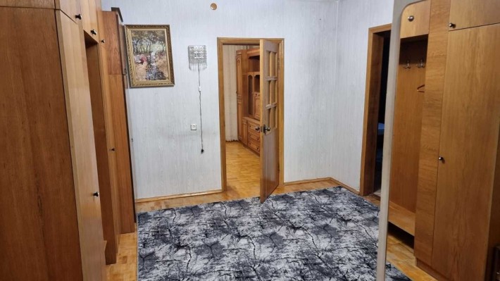 м. Київ,  2 хвилини від метро Харківська, пр. Бажана ,здається в оренду трикімнатна квартира. - фото 1