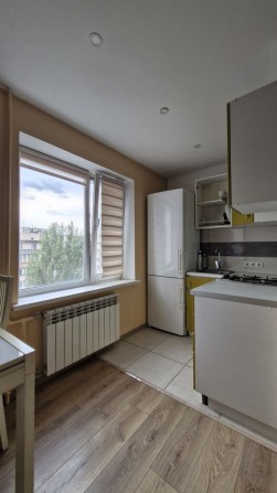 Оренда 1 кімнатної квартири біля метро Харьківська Бажана 7В - фото 1