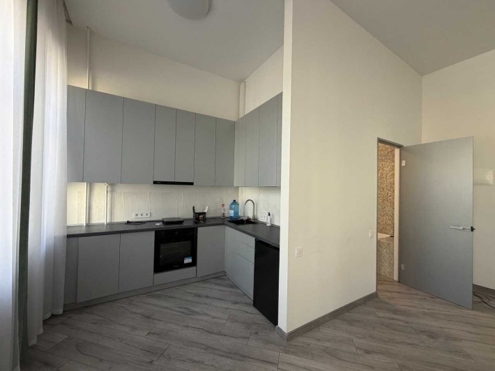 2-х кімн. кв-ра 66 м2 в центрі, Васильківська 56 - фото 1