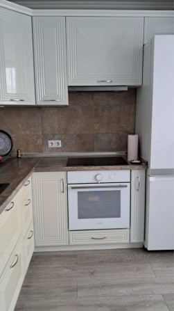 Оренда 2 кім. Кв вул. Урлівська 23 - фото 1