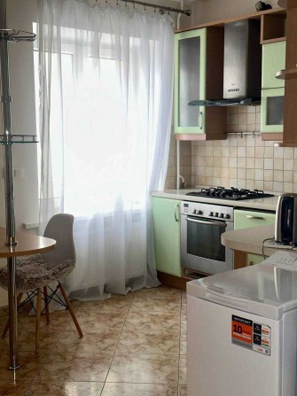 Власник. Оренда 1-к. кв. в центрі Києва по вулиці Велика Васильківська 114 | м. Палац Україна — 3 хв - фото 1