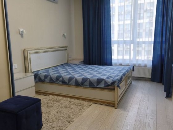 Оренда квартири , ЖК Варшавський , є генератор