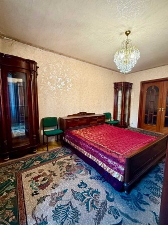 Трикімнатна квартира, поруч з м. Академмістечко - фото 1