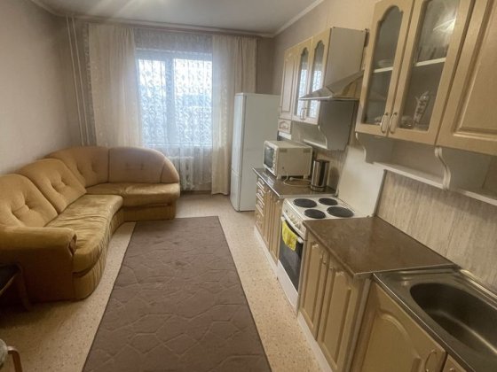 Оренда Виноградар проспект Василя Порика 9-г, простора 1 к.кв.  48кв.м