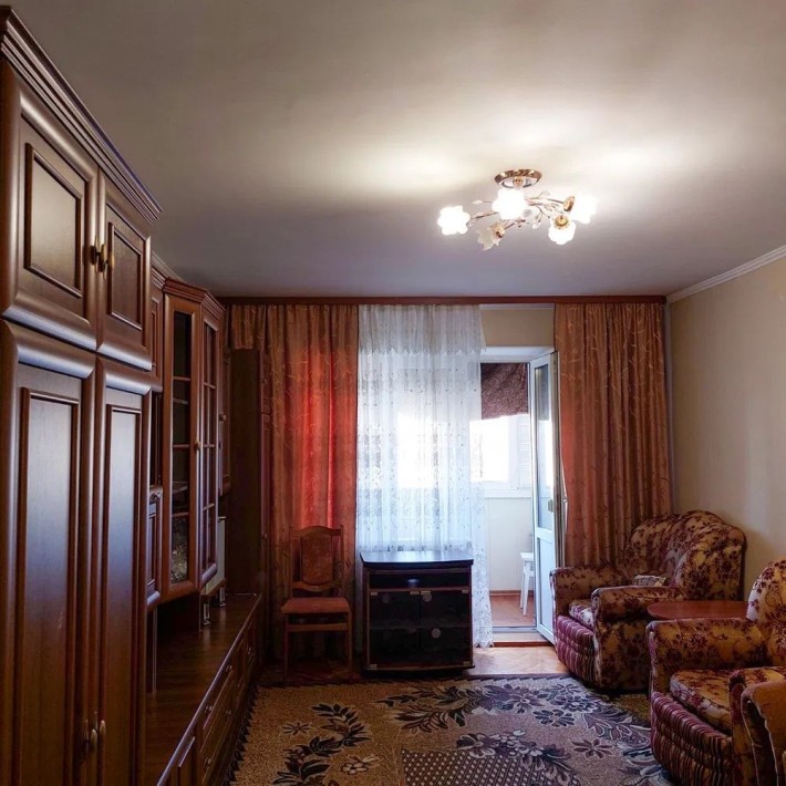 1к. квартира бул. Л. Бикова 7, Троєщина. Газова плита, бойлер - фото 1