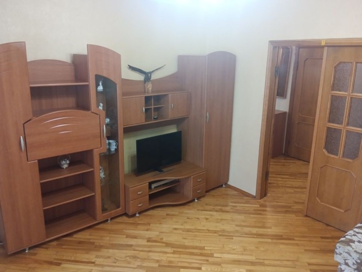 Сдам 2 КВ .ул.Тулузе ,метро Академ., Житомир., Святошен -5 мин. езды. - фото 1