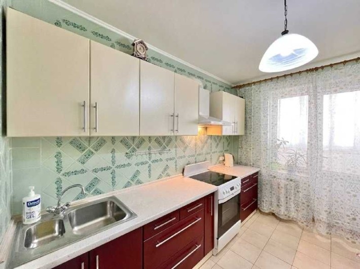 Оренда  2-кімнатної квартири, вул. Солом'янська, 16Б, Комісія 25% - фото 1