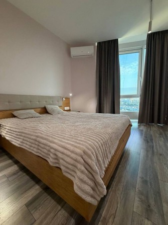 Продаж квартири сусасним ремонтом та з панорамним видом на Київ в ЖК Smart Plaza Polytech! Метро 1 х - фото 1