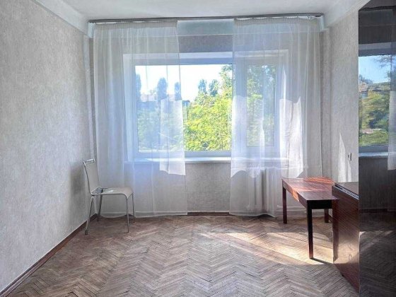 Без комісії. Продаж 2-х кімнатної квартири вул. Кибальчича 14 Дніпровський р-н Воскресенка Киев