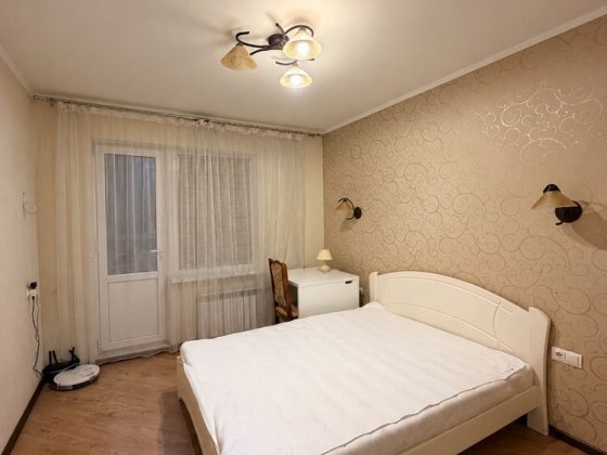 Продам 2х квартиру . Урлівська 34+ 2 паркомісця + комора Державні програми .