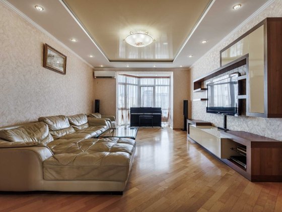 БЕЗ КОМІСІЇ. Продаж 3-кімн. ЖК Лікоград-2. Самійла Кішки, 7-а. Автономне опалення. Генератор на ліфт Киев