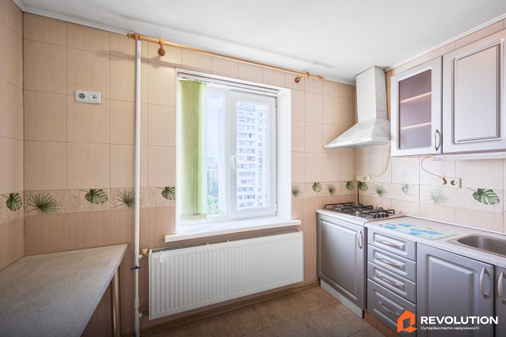 Без комісії. Продаж 1к квартири 27.8м2, просп. Миколи Бажана 5-В Дарницький р-н - фото 1