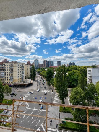 Продам видову квартиру в Печерському районі Києва - фото 1