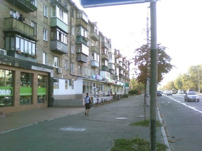 Продаж Дарниця  Соцмісто проспект Миру. 9 , 3 кімнатна квартира під ремонт + гараж у дворі - фото 1