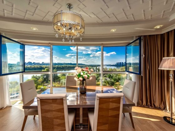 Розкішна видова квартира 124 м² з панорамою Дніпра в ЖК «Зарічний»