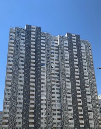 продаю у новому ЖК 2 кк 80м євроремонт. Генератор. м. Харківська - фото 1